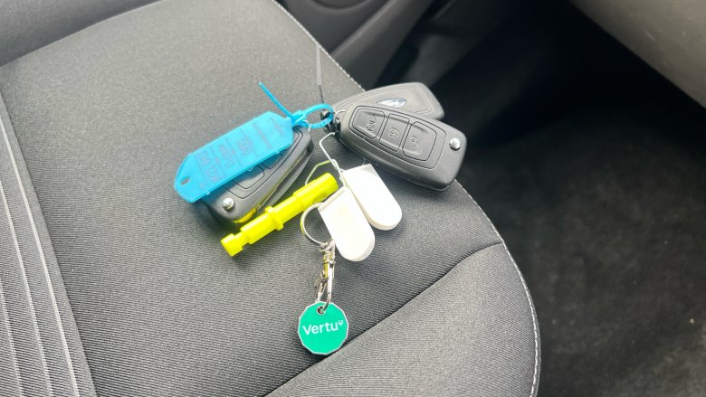 Ford Transit Custom 300 L1 Diesel Fwd 2.0 EcoBlue 130ps Low Roof D/Cab Limited Van Auto